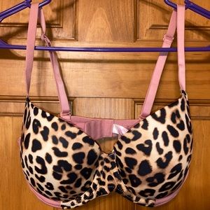 Pink by Victoria’s Secret Cheetah/Pink Bra
